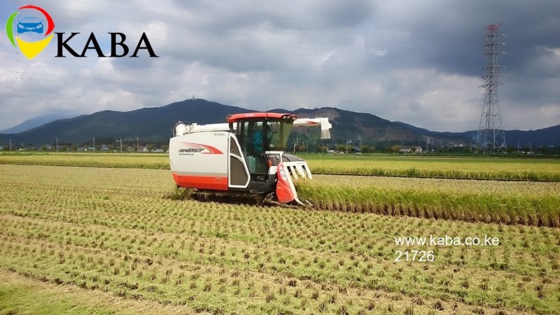 kubota-combine-harvesters-big-1
