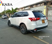 7-seater-2015-mitsubishi-outlander-for-sale-located-in-kakamega-town-small-7