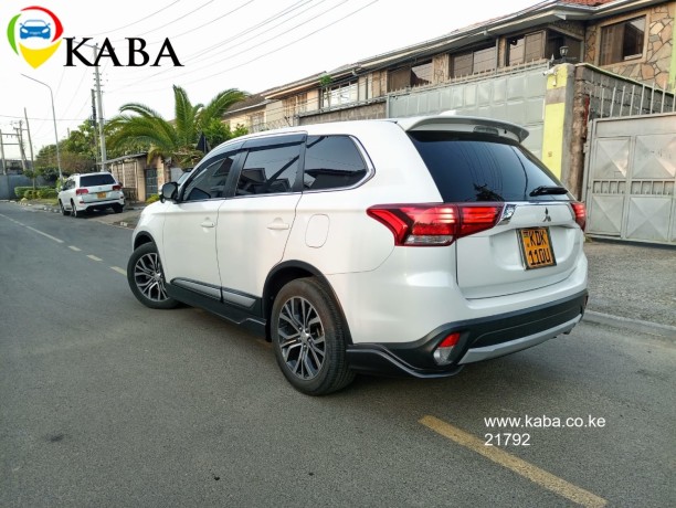 7-seater-2015-mitsubishi-outlander-for-sale-located-in-kakamega-town-big-7