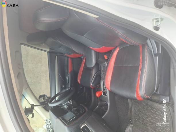 7-seater-2015-mitsubishi-outlander-for-sale-located-in-kakamega-town-big-2