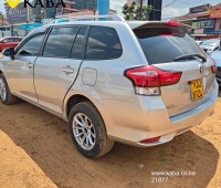 toyota-fielder-small-4