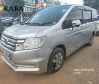 honda-stepwagon-small-2