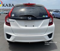 2016-honda-fit-small-2