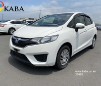 2016-honda-fit-small-1