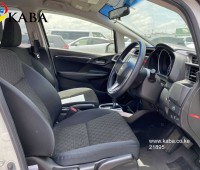 2016-honda-fit-small-5