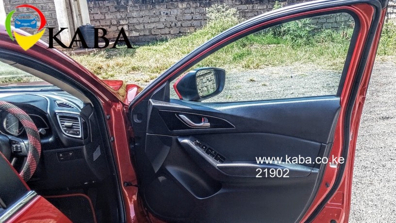 2015-mazda-axela-in-pristine-condition-for-sale-big-12