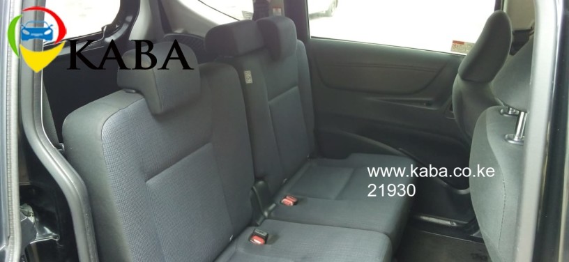 very-neat-toyota-sienta-2016-for-sale-big-3