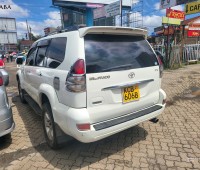 toyota-prado-small-3