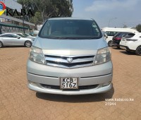 toyota-alphard-small-0