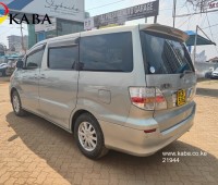 toyota-alphard-small-9