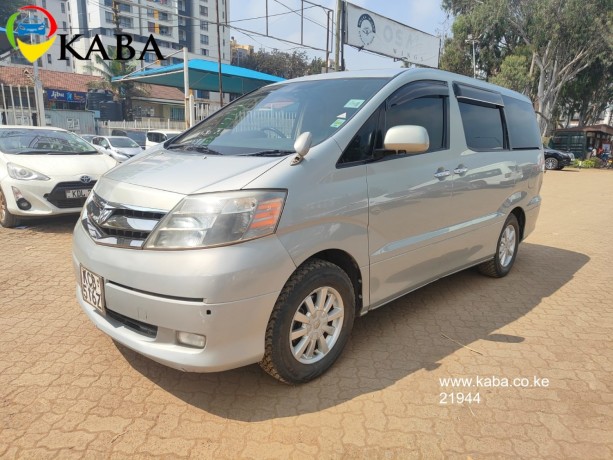 toyota-alphard-big-1