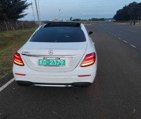 mercedes-benz-e220d-small-1