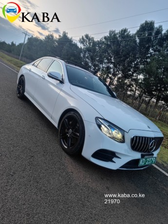 mercedes-benz-e220d-big-2