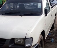 isuzu-pick-up-small-0