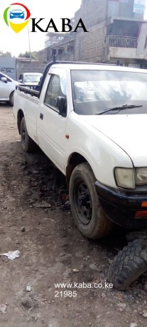 isuzu-pick-up-big-4