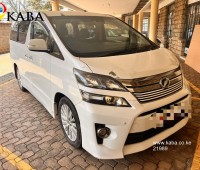 toyota-2012-vellfire-white-psv-small-2