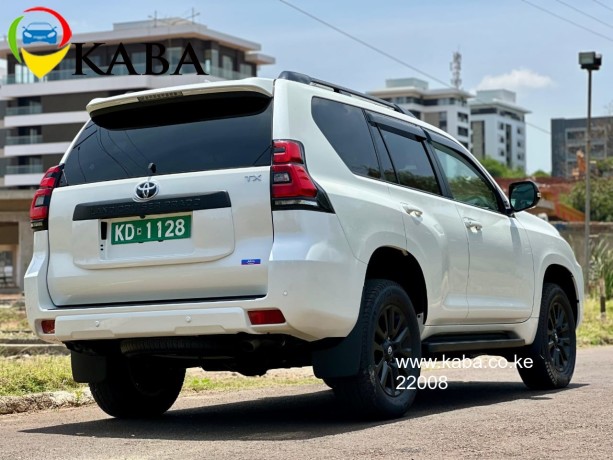 2023-toyota-land-cruiser-prado-txl-matte-black-diesel-big-4