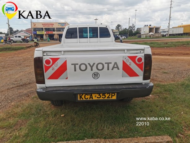 toyota-hilux-2014-4wd-single-cab-white-eldoret-big-6