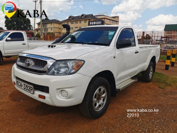 toyota-hilux-2014-4wd-single-cab-white-eldoret-big-0