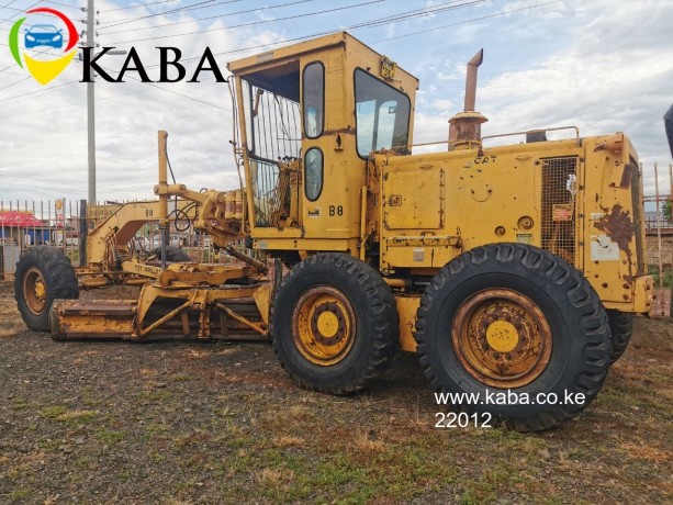 caterpillar-120b-motor-grader-big-2