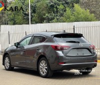 mazda-axela-small-5