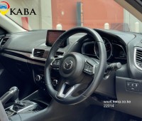 mazda-axela-small-3