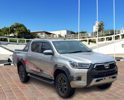 HILUX DOUBLE CABIN