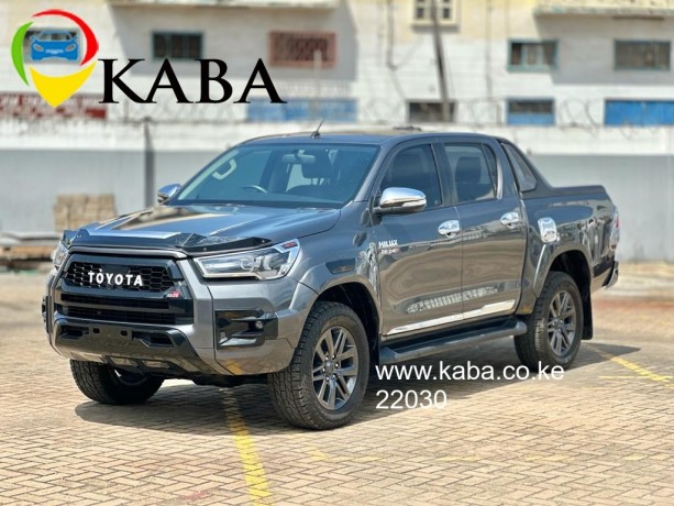 toyota-hilux-double-cabin-big-2