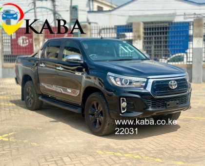 TOYOTA HILUX DOUBLE CABIN