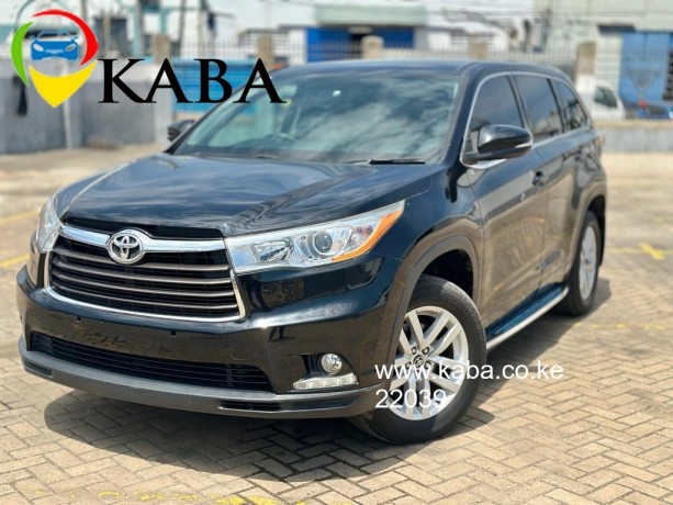 toyota-kluger-big-2