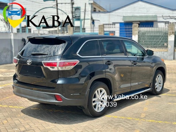 toyota-kluger-big-3