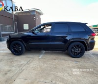 2017-jeep-grand-cherokee-small-5