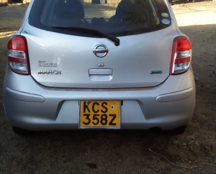 Nissan March Pure drive 2011