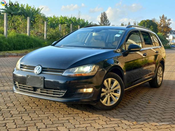 volkswagen-golf-variant-2016-big-5