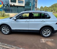 2017-vw-tiguan-sunroof-small-8