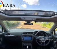 2017-vw-tiguan-sunroof-small-1