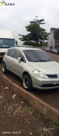 nissan-tiida-hatchback-big-0