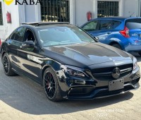 2017-mercedes-benz-c63s-small-2