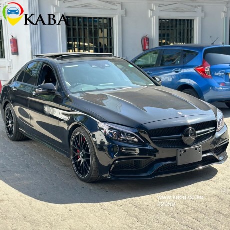 2017-mercedes-benz-c63s-big-2