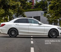 2017-mercedes-benz-c250-small-7