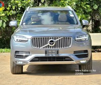 2017-volvo-xc90-t6-inscription-small-7