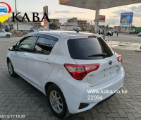 toyota-vitz-hybrid-small-0