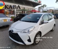 toyota-vitz-hybrid-small-1