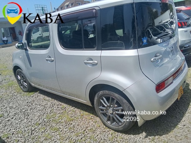 2015-nissan-cube-big-3