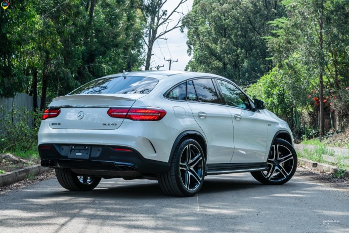 mercedes-benz-gle-43amg-big-4