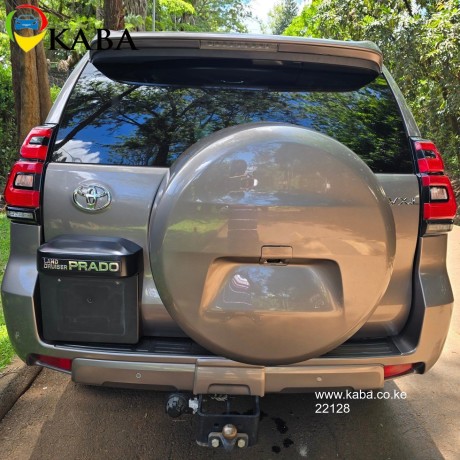 2018-toyota-landcruiser-prado-vxl-big-4