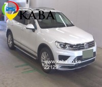 2018volkswagen-touareg-small-0