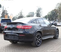 2018-mercedes-benz-glc43-small-0