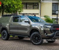 2021-toyota-hilux-small-5