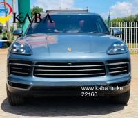 2018-porsche-cayenne-small-8